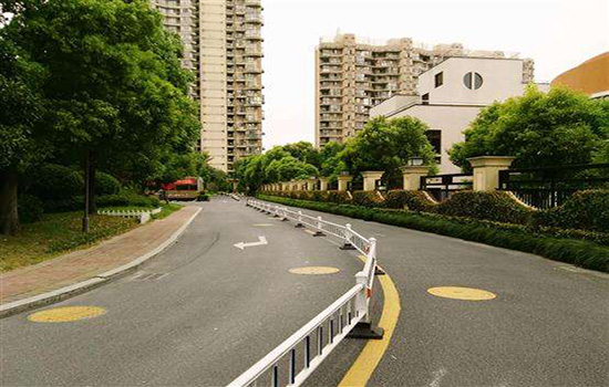 小區(qū)<a href=http://www.su-shi.net target=_blank class=infotextkey><a href=http://www.su-shi.net target=_blank class=infotextkey>圍欄</a>網(wǎng)</a>
