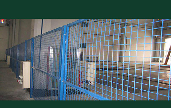 電焊<a href=http://www.su-shi.net target=_blank class=infotextkey><a href=http://www.su-shi.net target=_blank class=infotextkey>護欄</a>網(wǎng)</a>