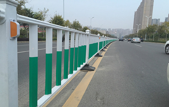 道路市政<a href=http://www.su-shi.net target=_blank class=infotextkey>護欄</a>