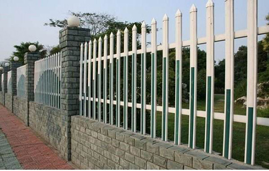 圍墻<a href=http://www.su-shi.net target=_blank class=infotextkey>護(hù)欄</a>價(jià)格