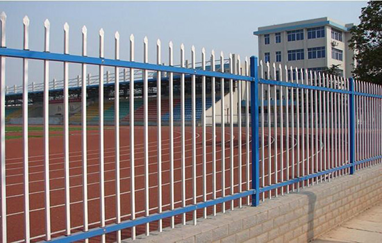 圍墻<a href=http://www.su-shi.net target=_blank class=infotextkey>護(hù)欄</a>廠家